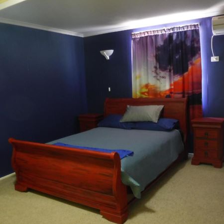 Meekatharra Outback Beach House Екстер'єр фото